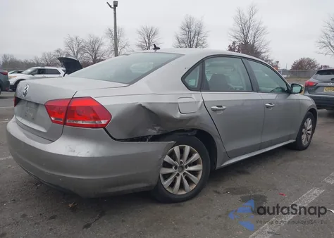 2013 Volkswagen Passat S z USA, uszkodzony, nr VIN 1VWAP7A3XDC037611